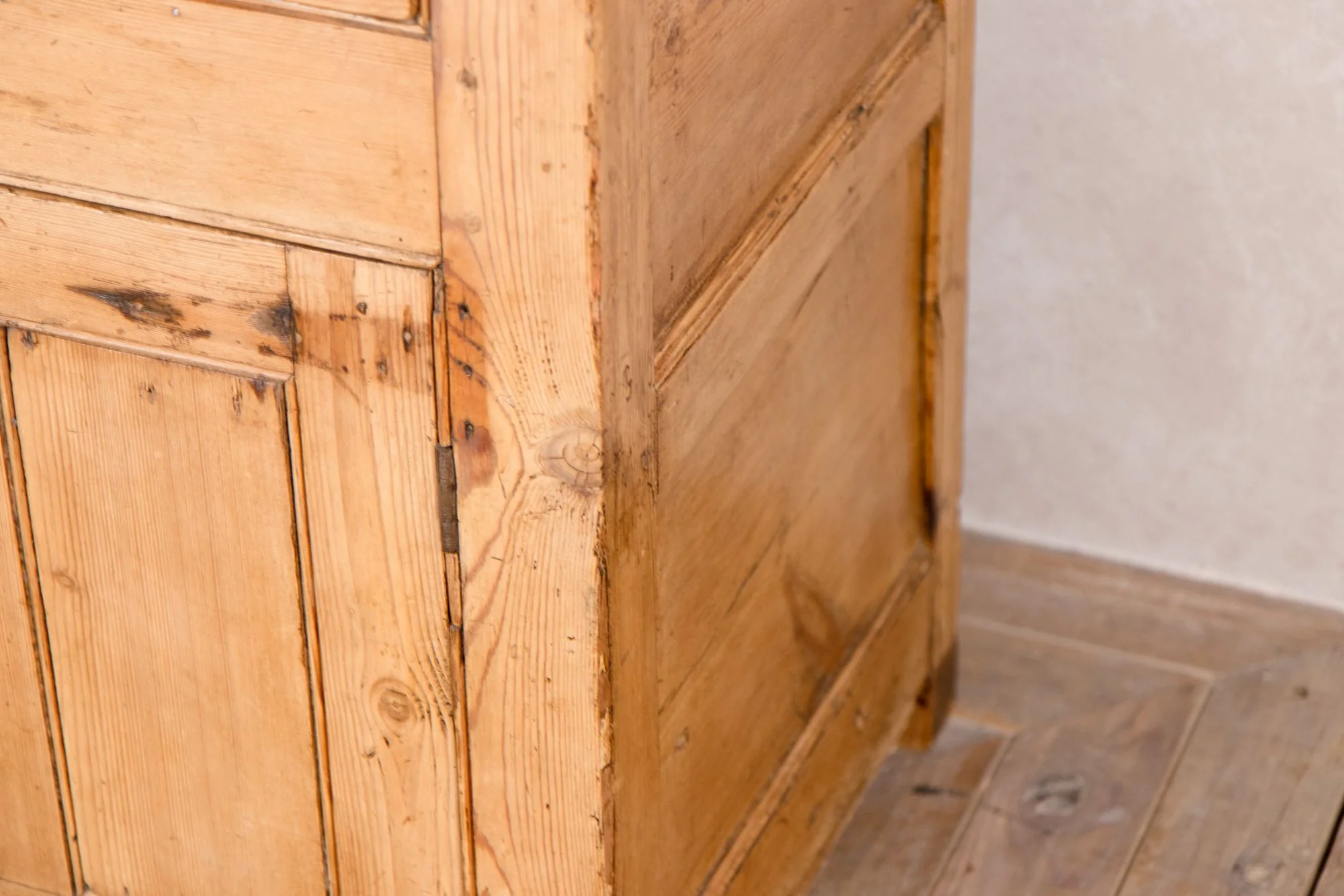 Antique Pine Kitchen Cupboard - Image 14