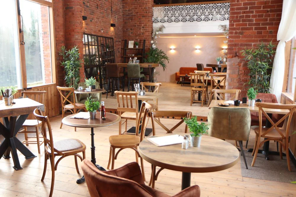 Ashford Square Country Oak Top Cafe Table - Image 16
