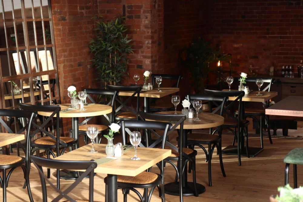 Ashford Square Country Oak Top Cafe Table - Image 20