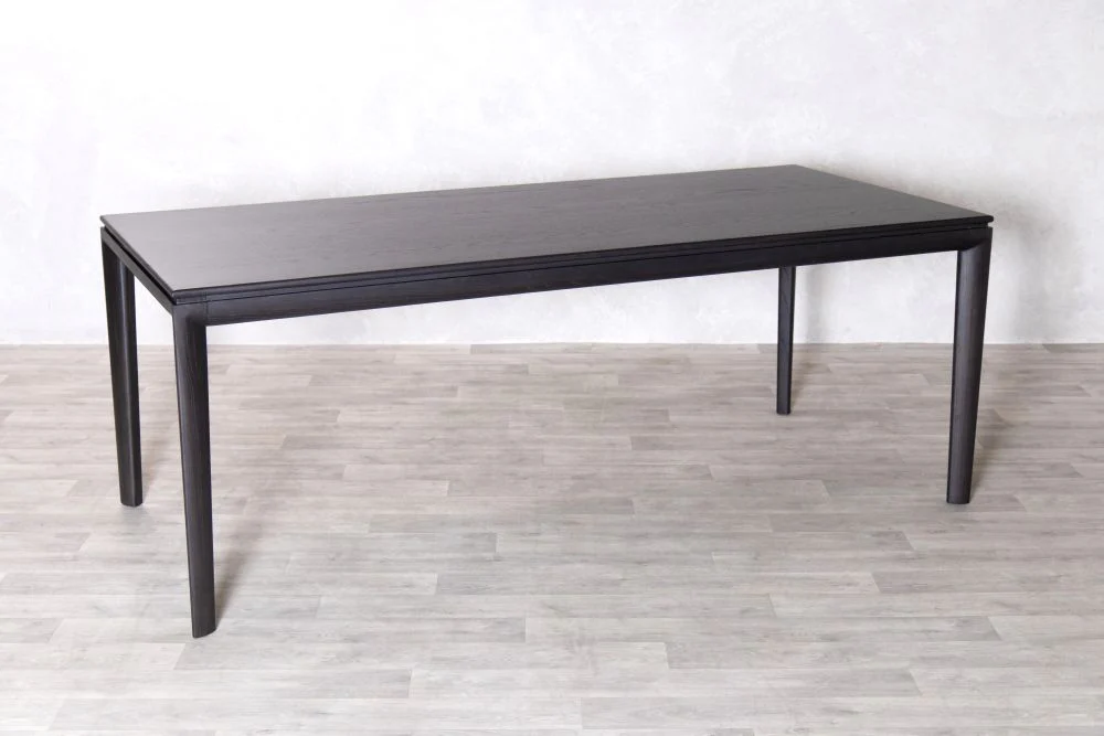 Baltimore Dining Table