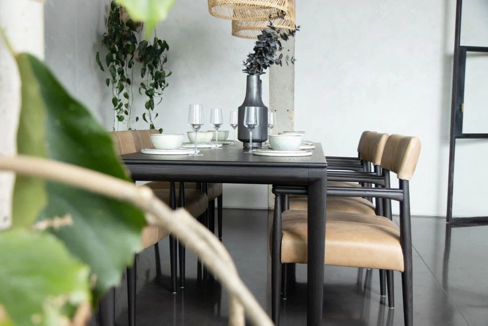 Baltimore Dining Table - Image 10
