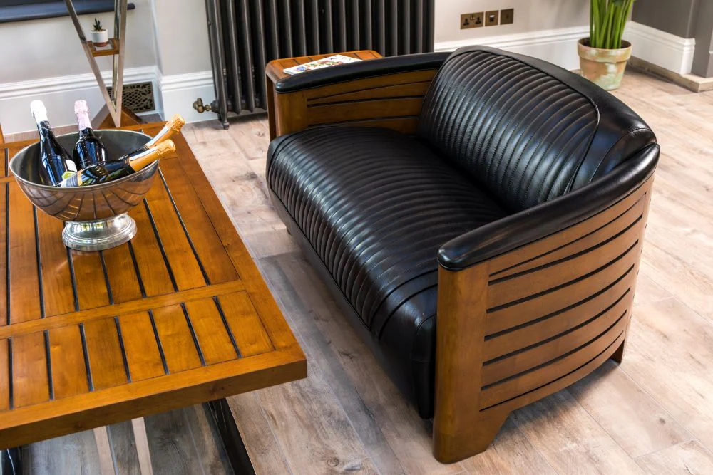 Belfast Leather Sofa in Black - Image 8