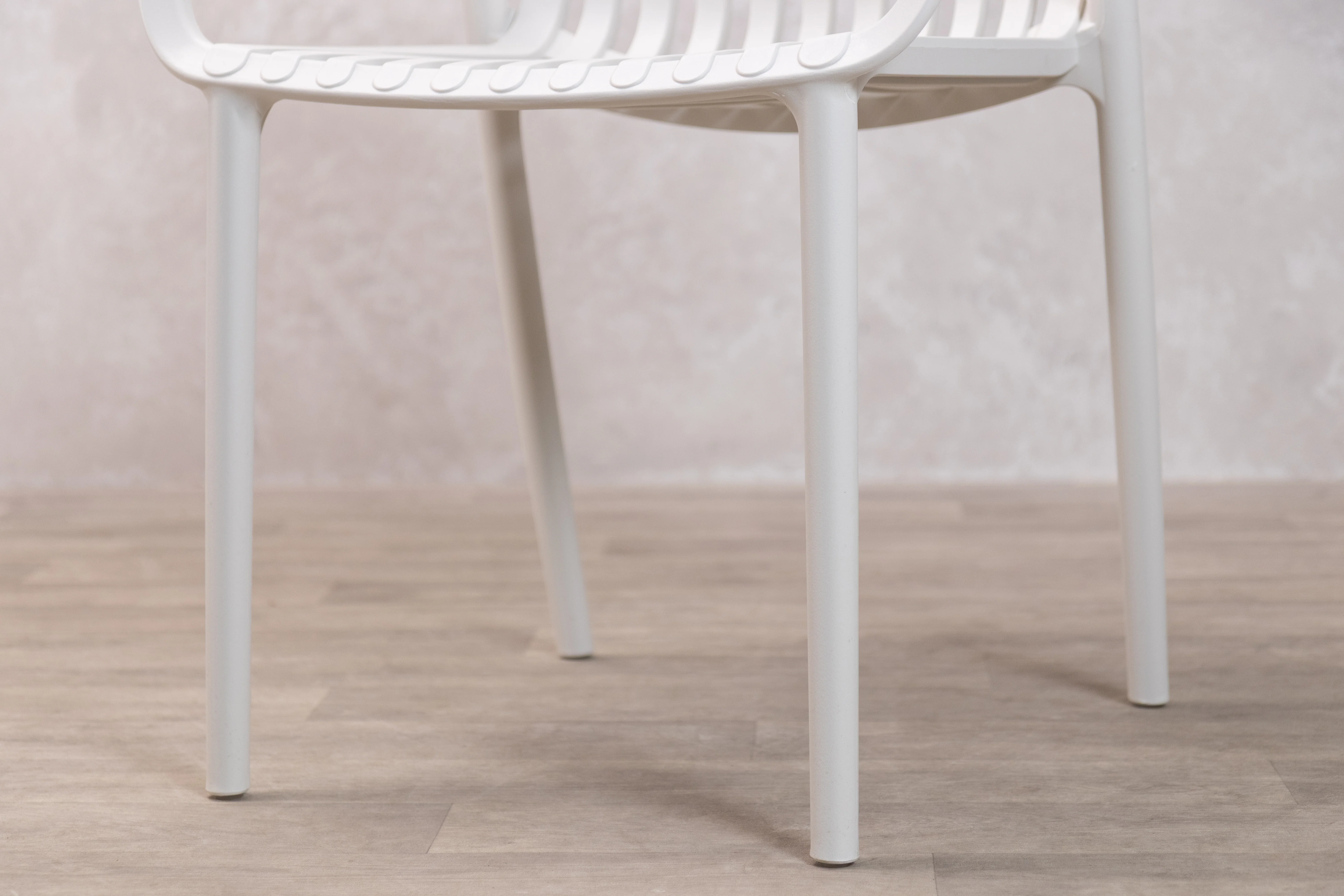 California Garden Outdoor Speckled Beige Café Table Set with California Chairs - Image 10