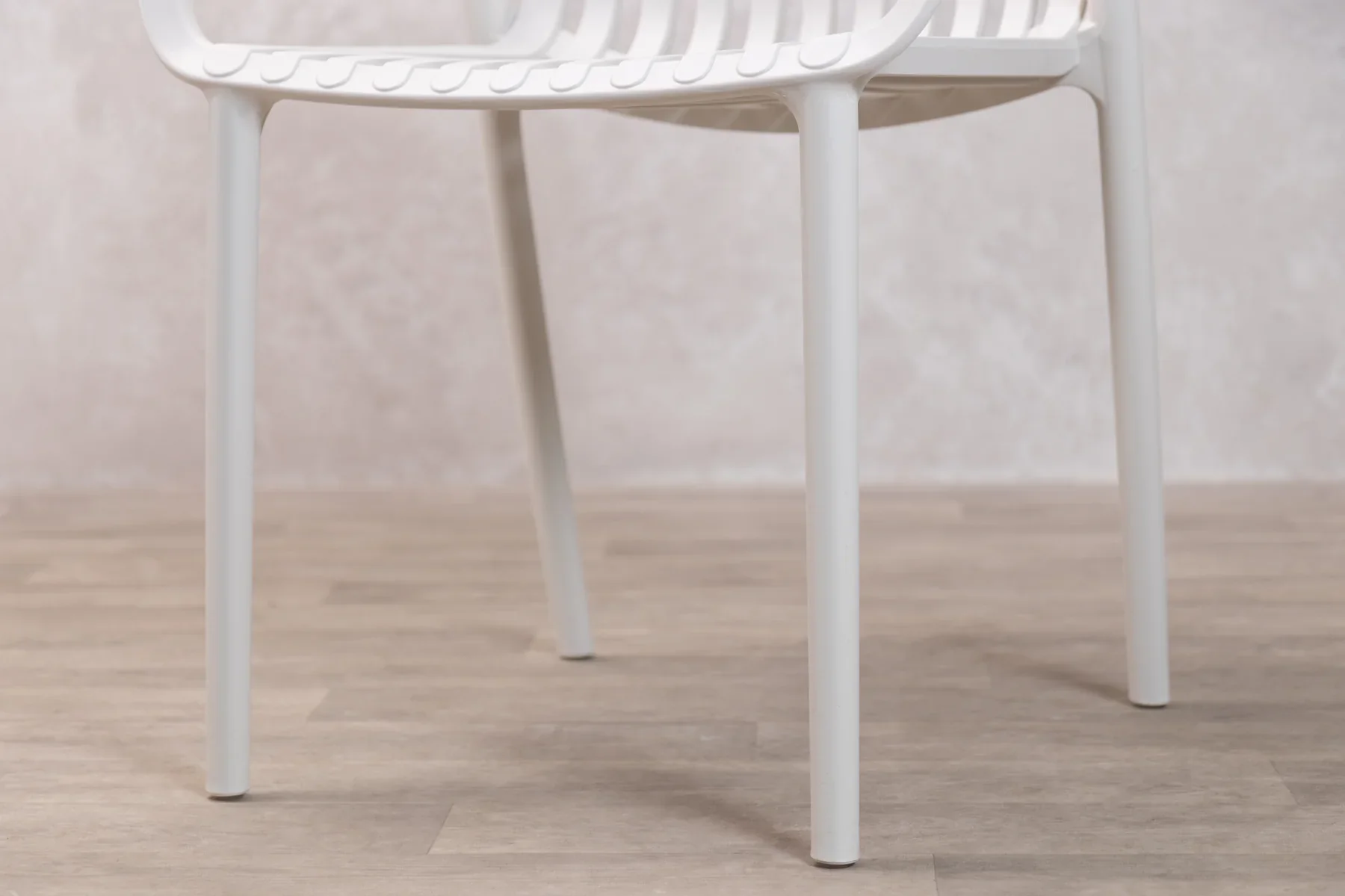 Capri Garden Table Set with Four California Chairs - Image 9