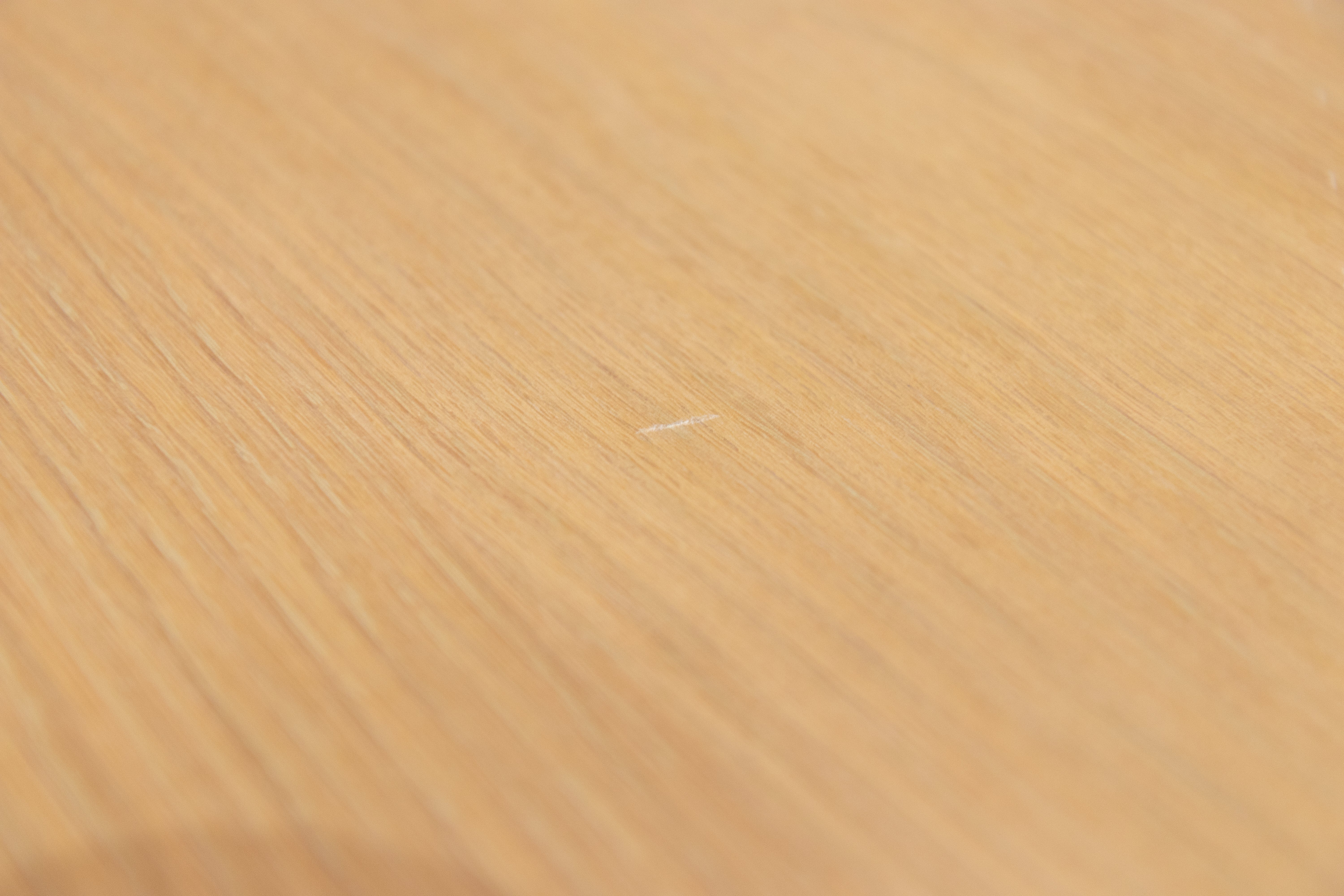 Darcy Round Dining Table in Seasoned Oak - SECONDS ITEM - Image 4