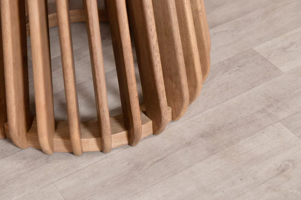 Darcy Round Dining Table in Seasoned Oak - SECONDS ITEM - Image 9