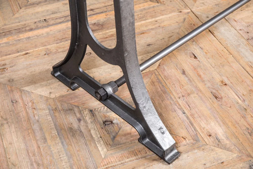 Detroit Poseur Bar Table - Image 4