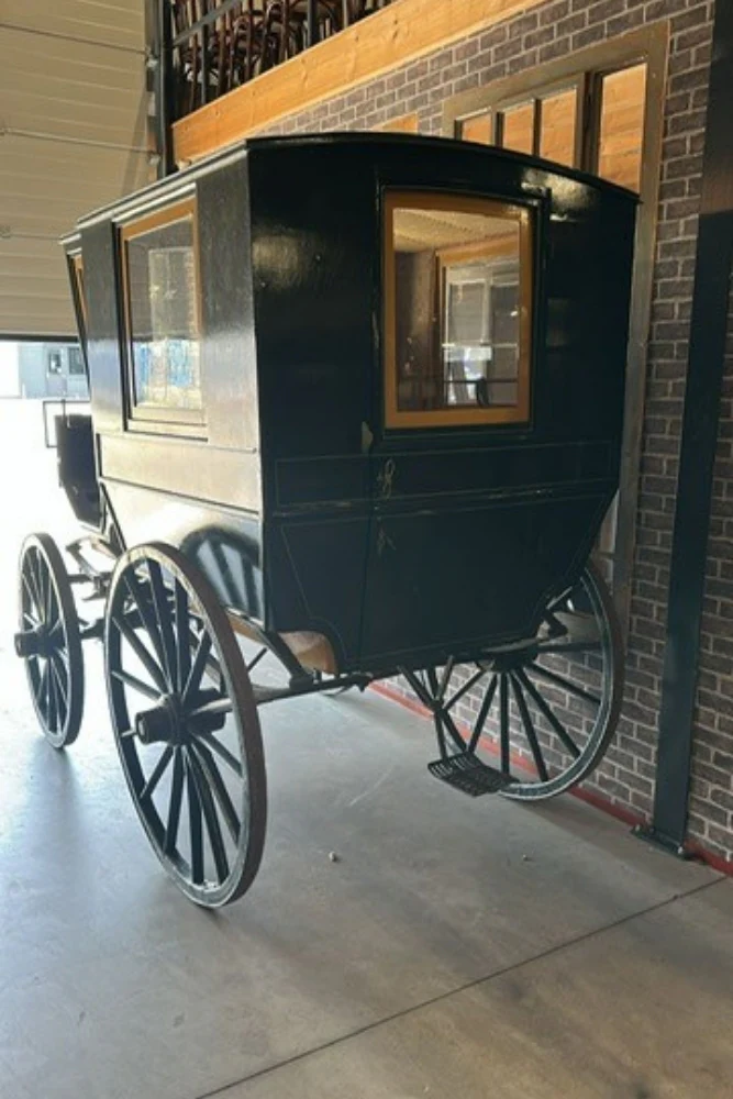 Vintage Edwardian Horse Drawn Carriage - Image 3