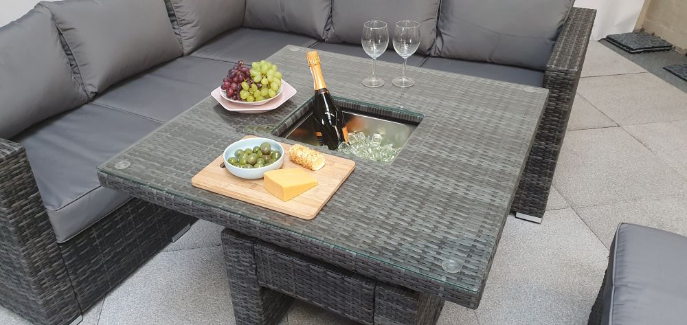 Farnborough Outdoor Corner Dining Set - Image 4