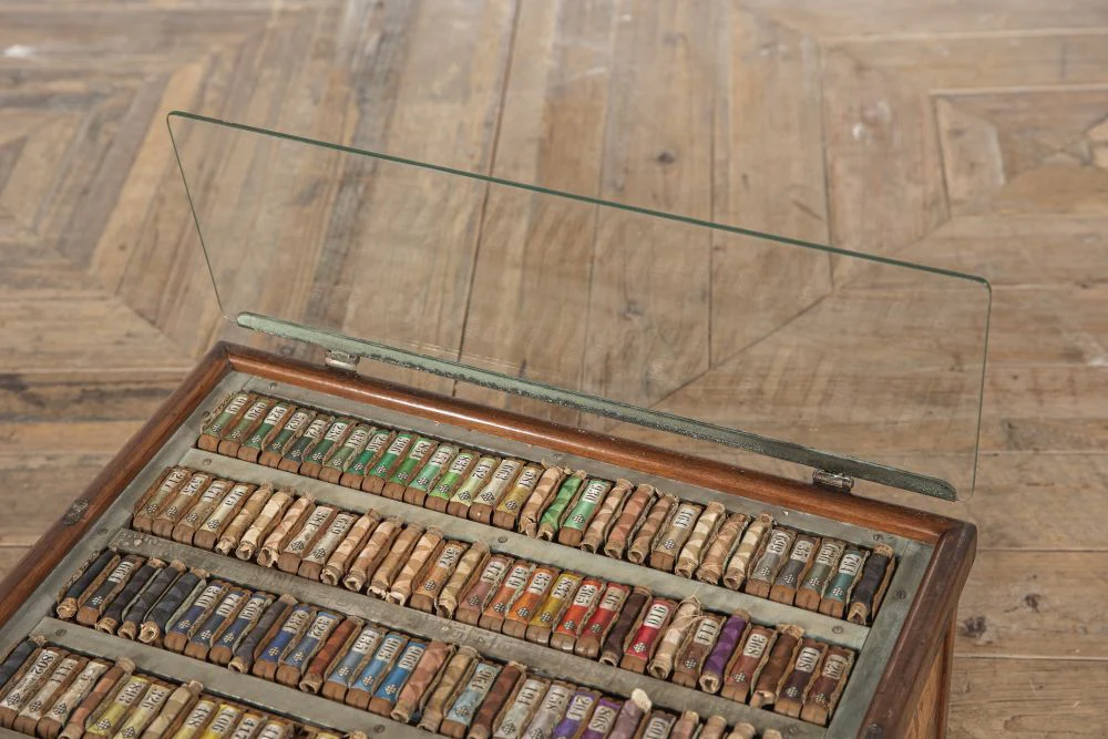Gütermann's Sewing Silk Box - Image 4
