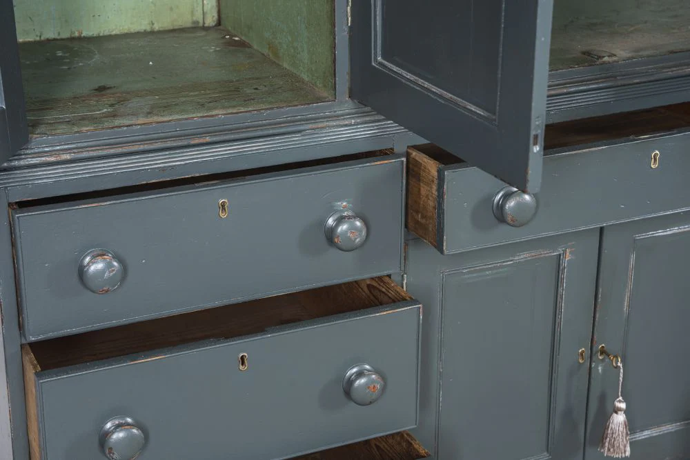 Georgian Pine and Oak Housekeepers Cupboard - Image 12