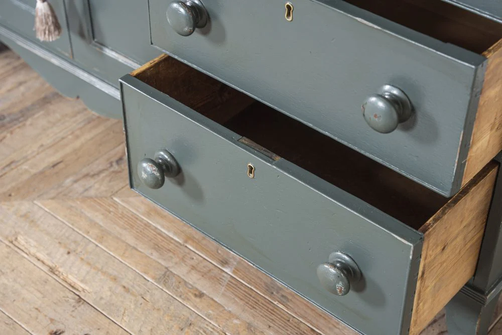 Georgian Pine and Oak Housekeepers Cupboard - Image 15
