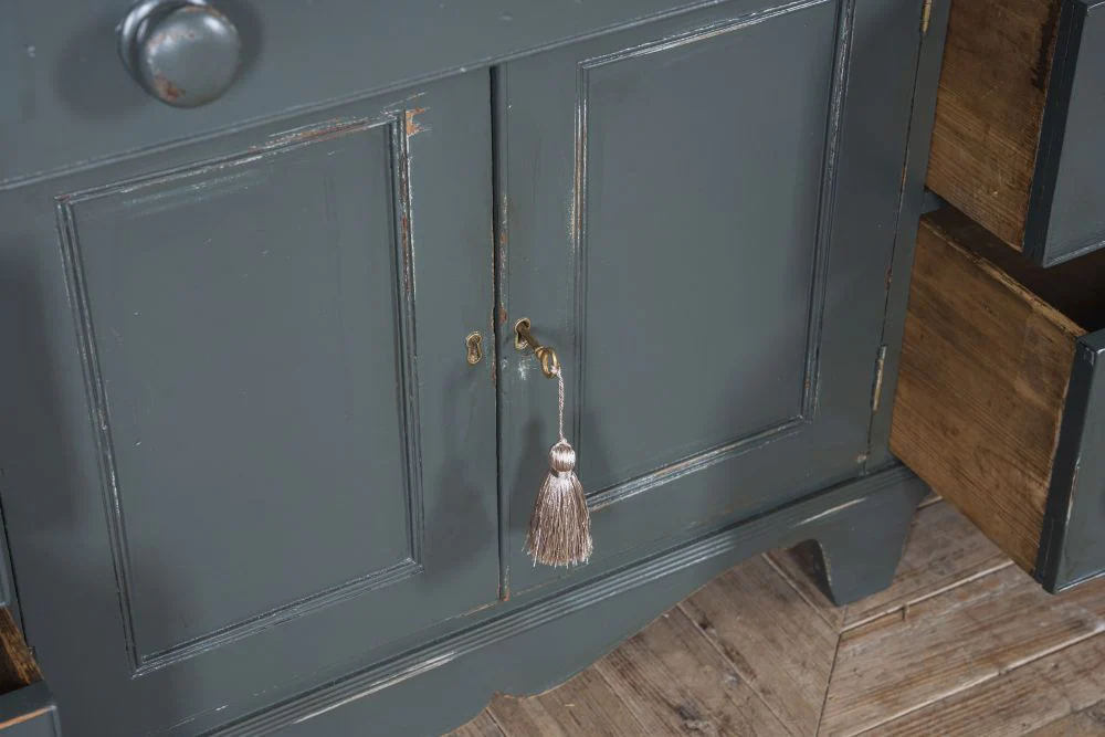 Georgian Pine and Oak Housekeepers Cupboard - Image 8