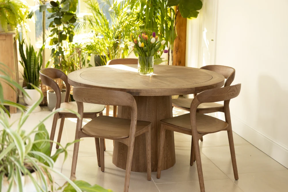 Guildford Round Dining Table Range - Image 17