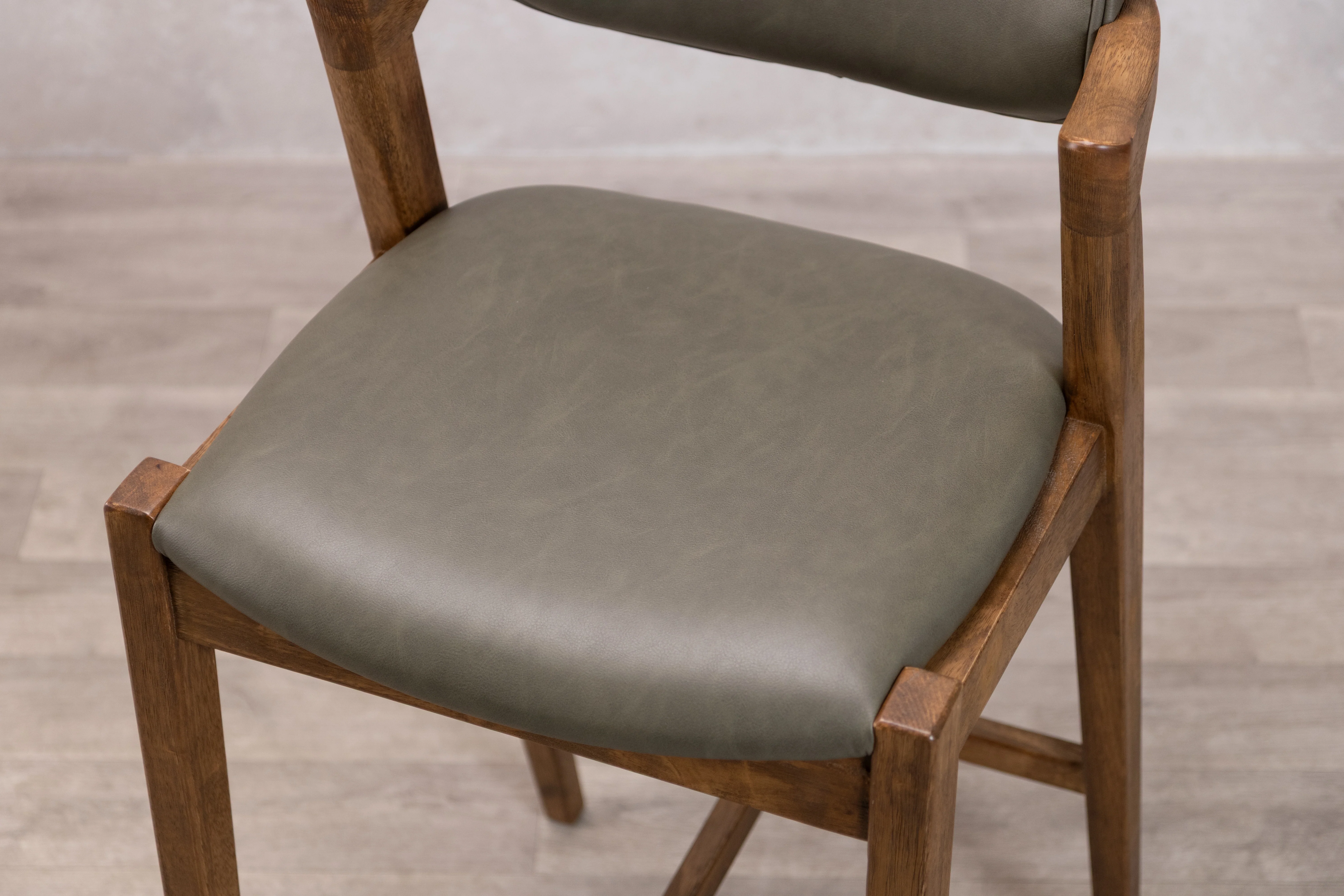 Hampton PU Leather Bar Stool Range - Image 7