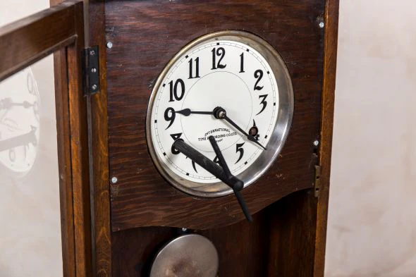 Industrial Clocking In Device - Image 7