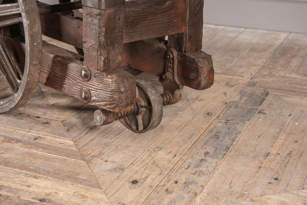 Industrial Log Cart Shop Display Unit - Image 4