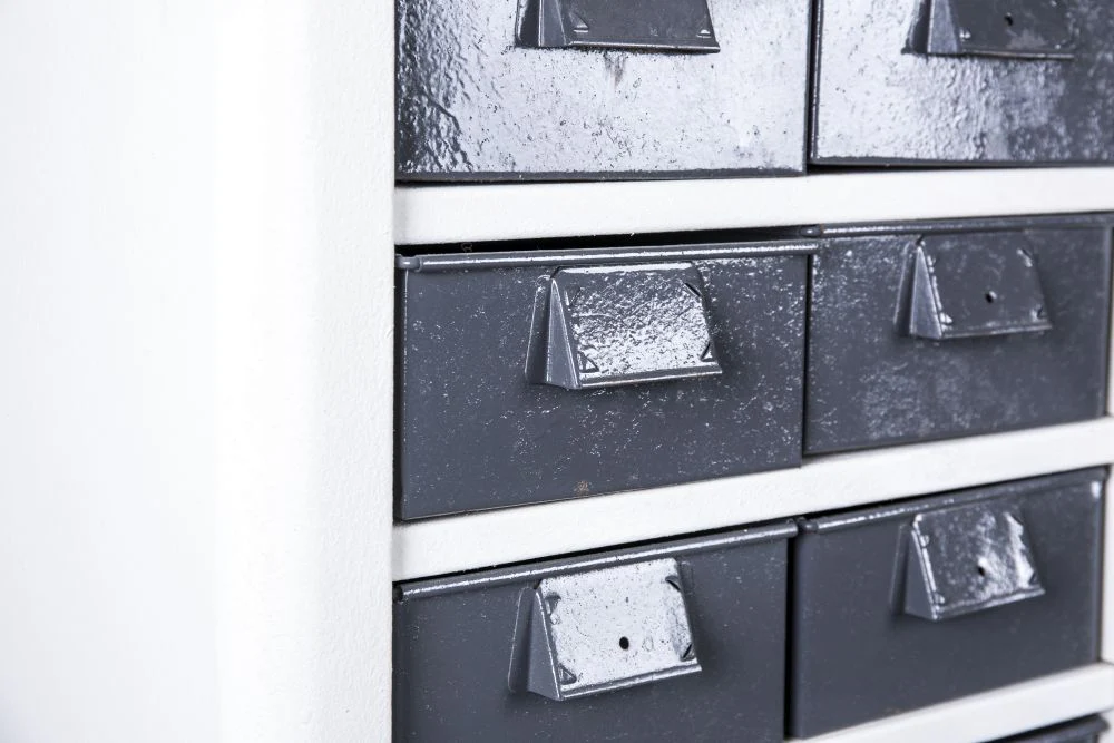 Industrial Metal Bank of Drawers - Image 3