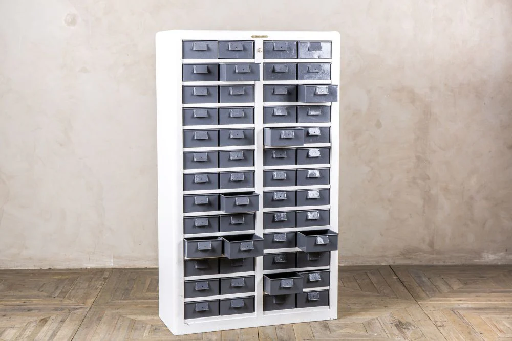 Industrial Metal Bank of Drawers - Image 4