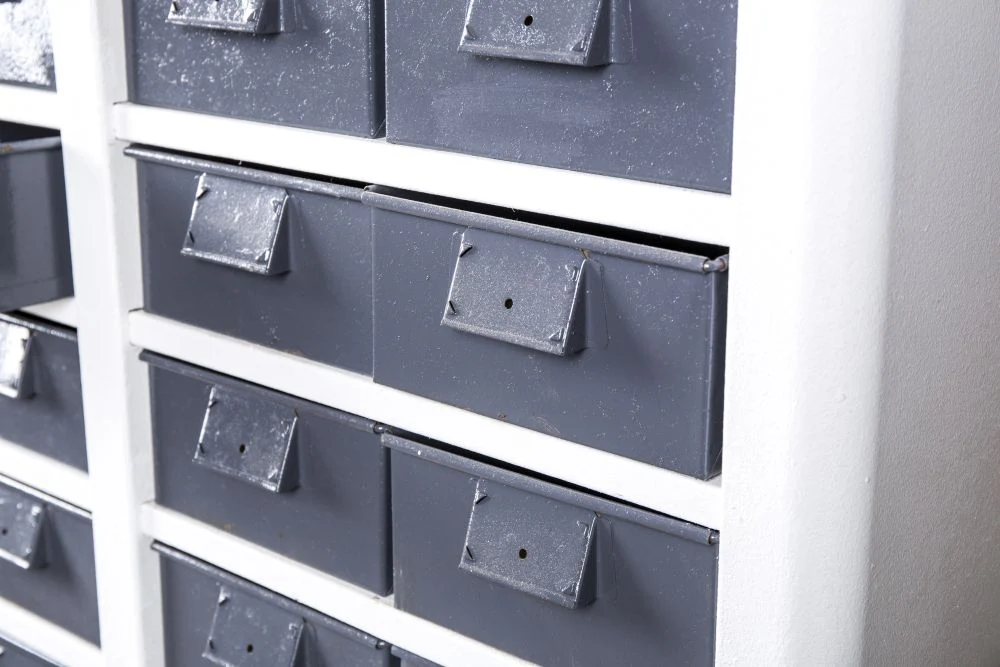 Industrial Metal Bank of Drawers - Image 5