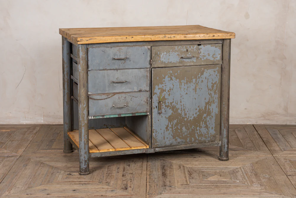 Industrial Metal Serving Station