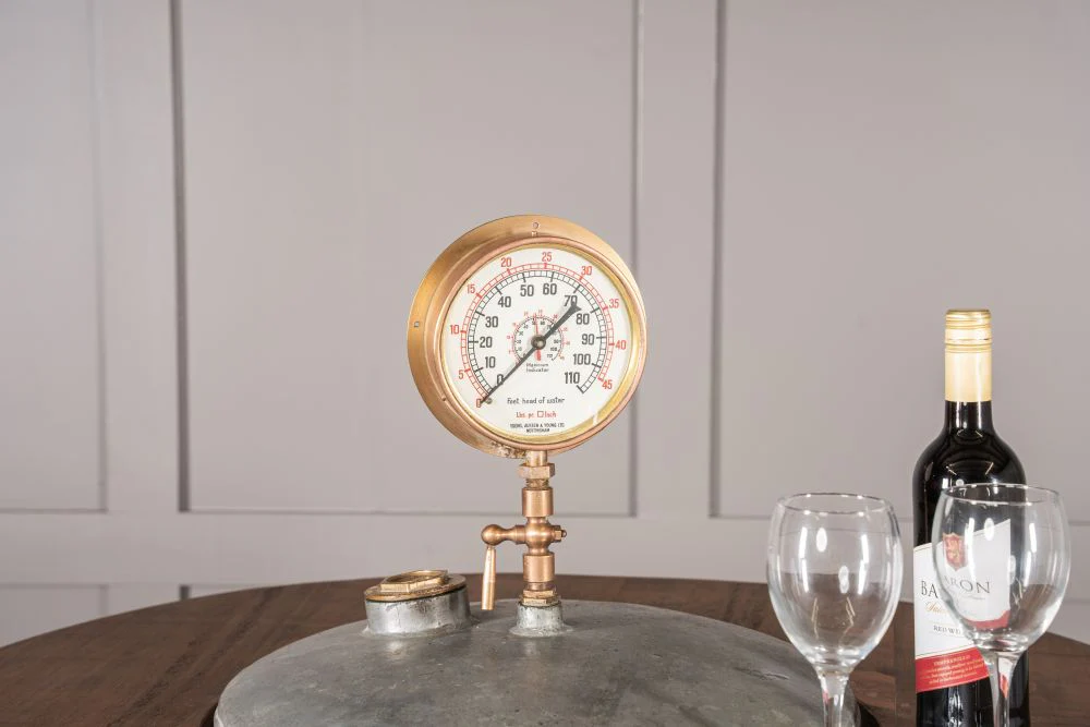 Industrial Riveted Pressure Gauge Table - Image 7