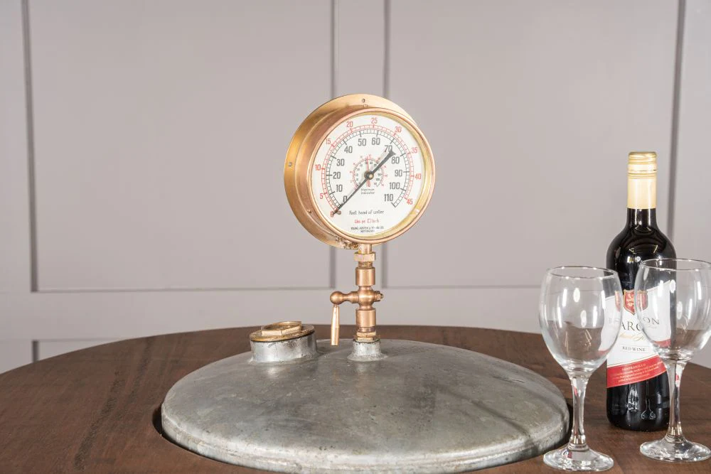 Industrial Riveted Pressure Gauge Table - Image 8