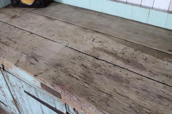 Industrial Workbench - Image 2