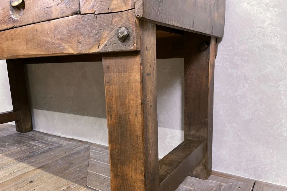 Industrial Workbench with Vice - Image 8