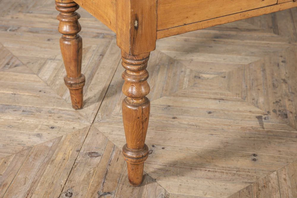 Large Antique Pine Kitchen Table - Image 5