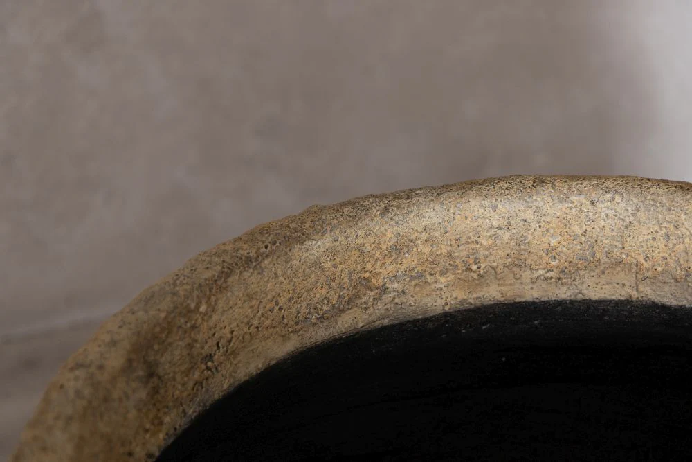 Large Concrete Pot - Image 5
