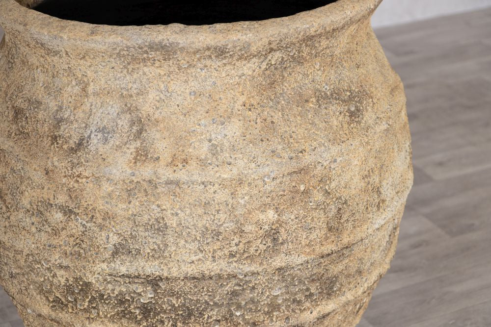 Large Concrete Pot - Image 8
