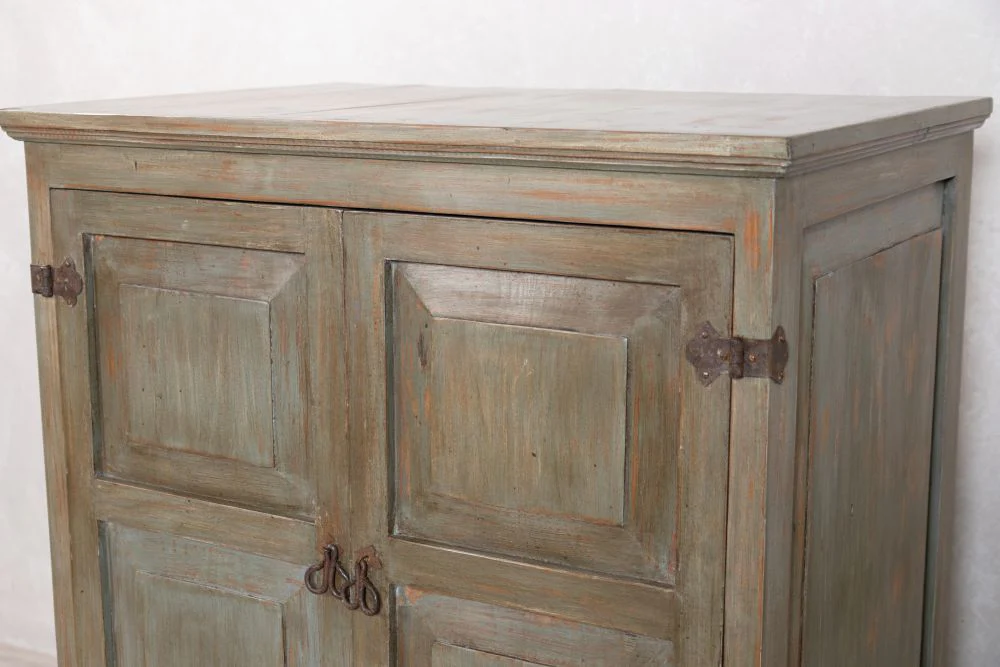 Large Hall Shoe Storage Cupboard - Image 5