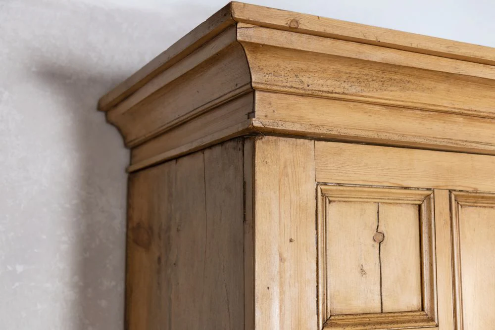Large Pine Antique Housekeepers Cupboard - Image 3