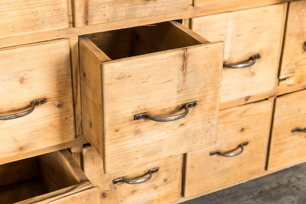 Large Pine Kitchen Dresser - Image 4