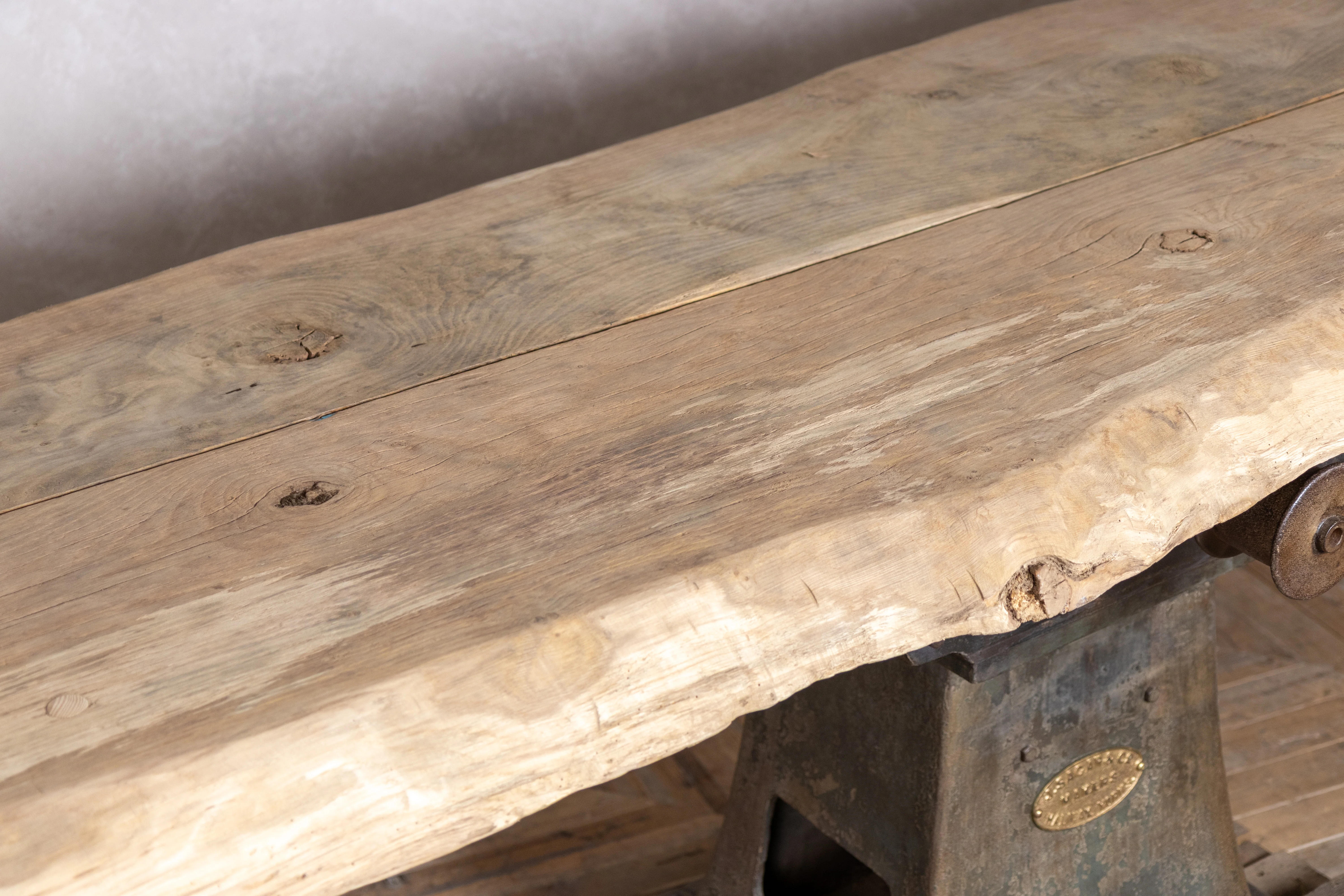 Large Posing Dining Restaurant Feature Table - Image 3