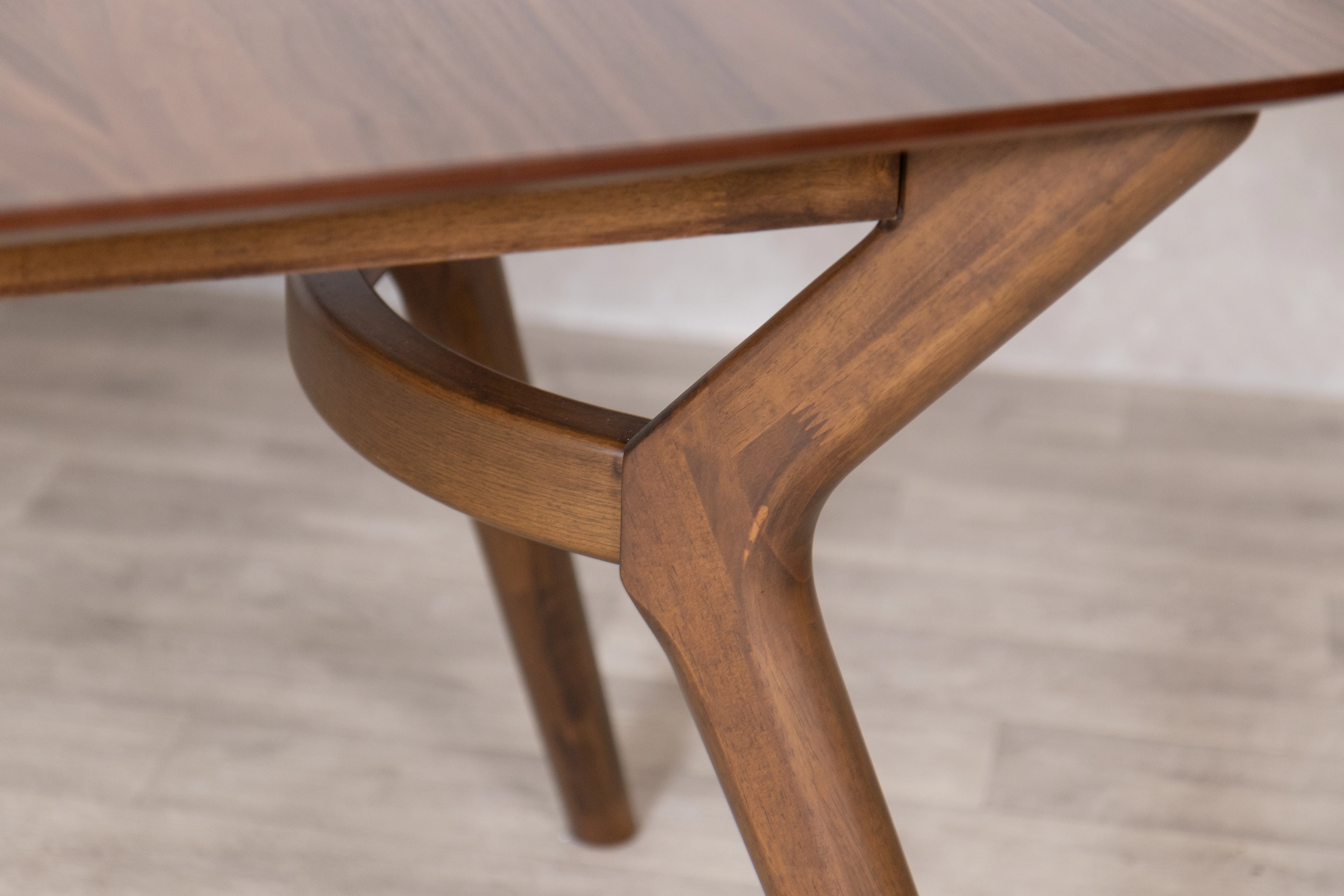 Layla Oval Extending Dining Table - Image 22