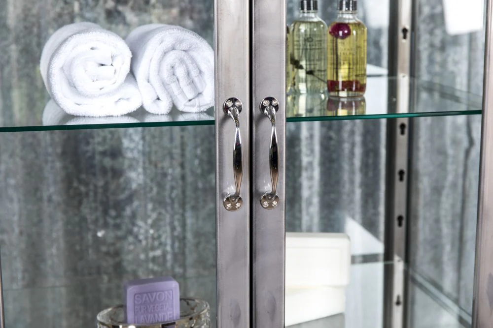 Medical Display Cabinet - Image 6