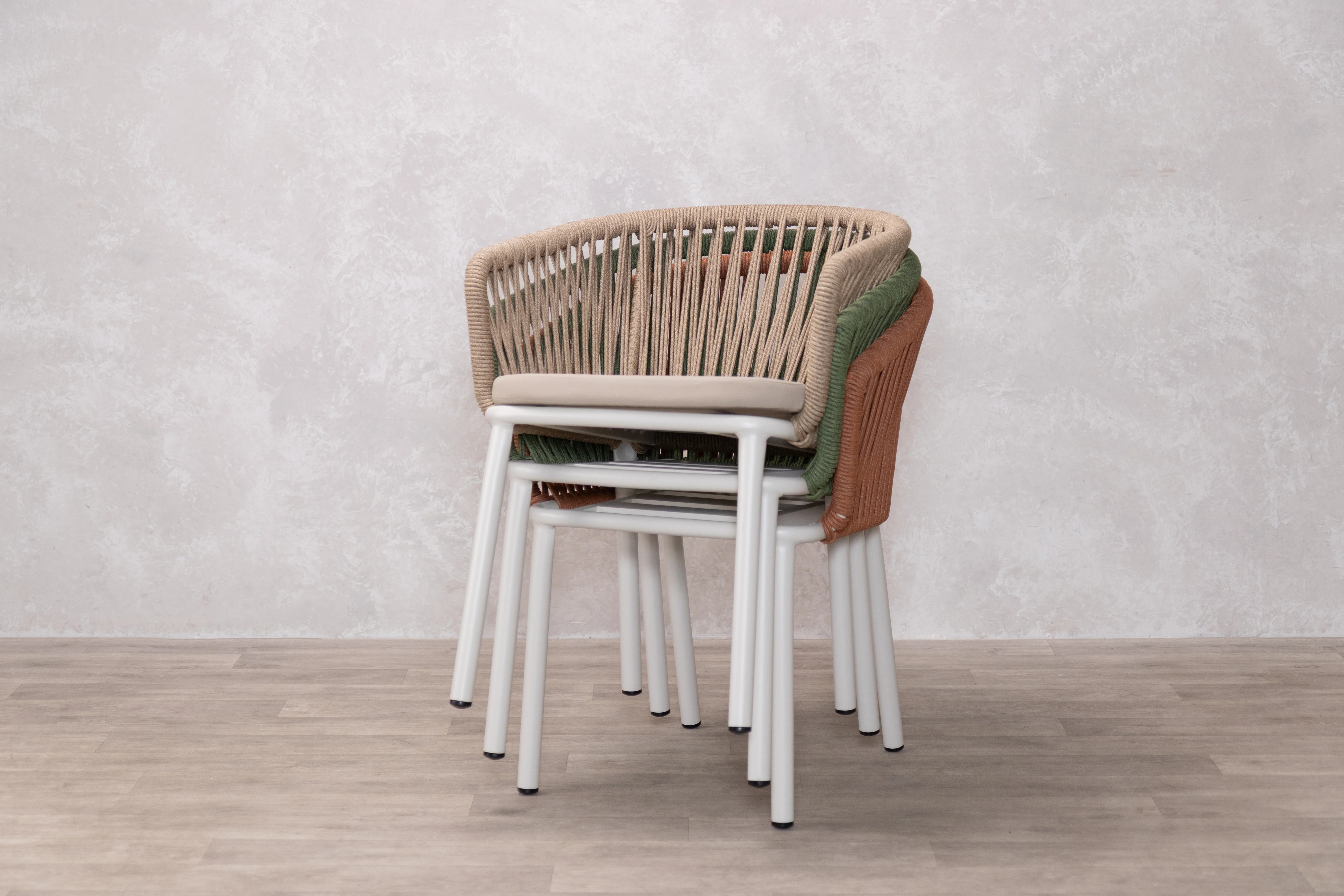 Milan Star Base Table with 4 Milano Chairs Outdoor Set - Image 40
