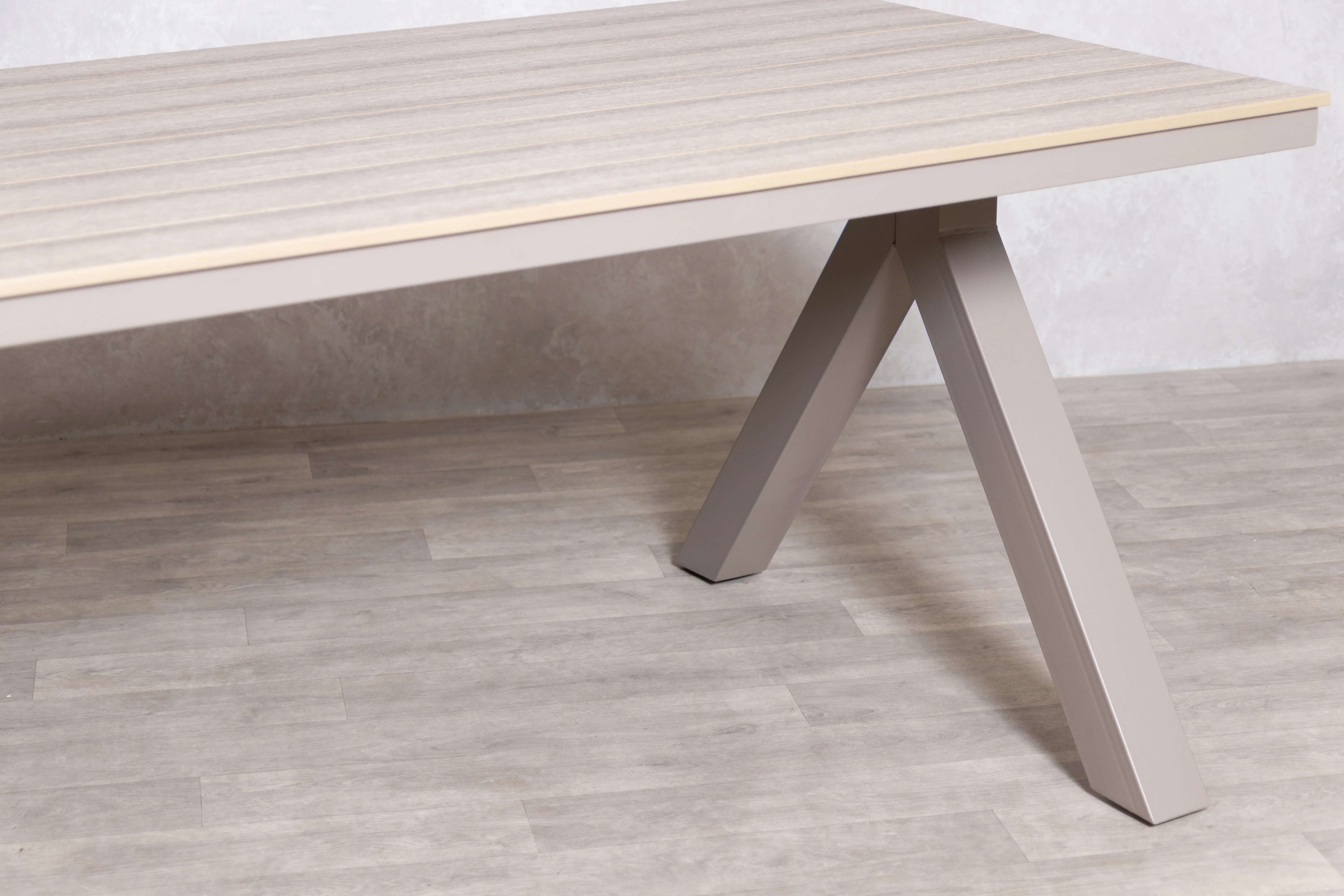 Naples Garden Table - Image 10