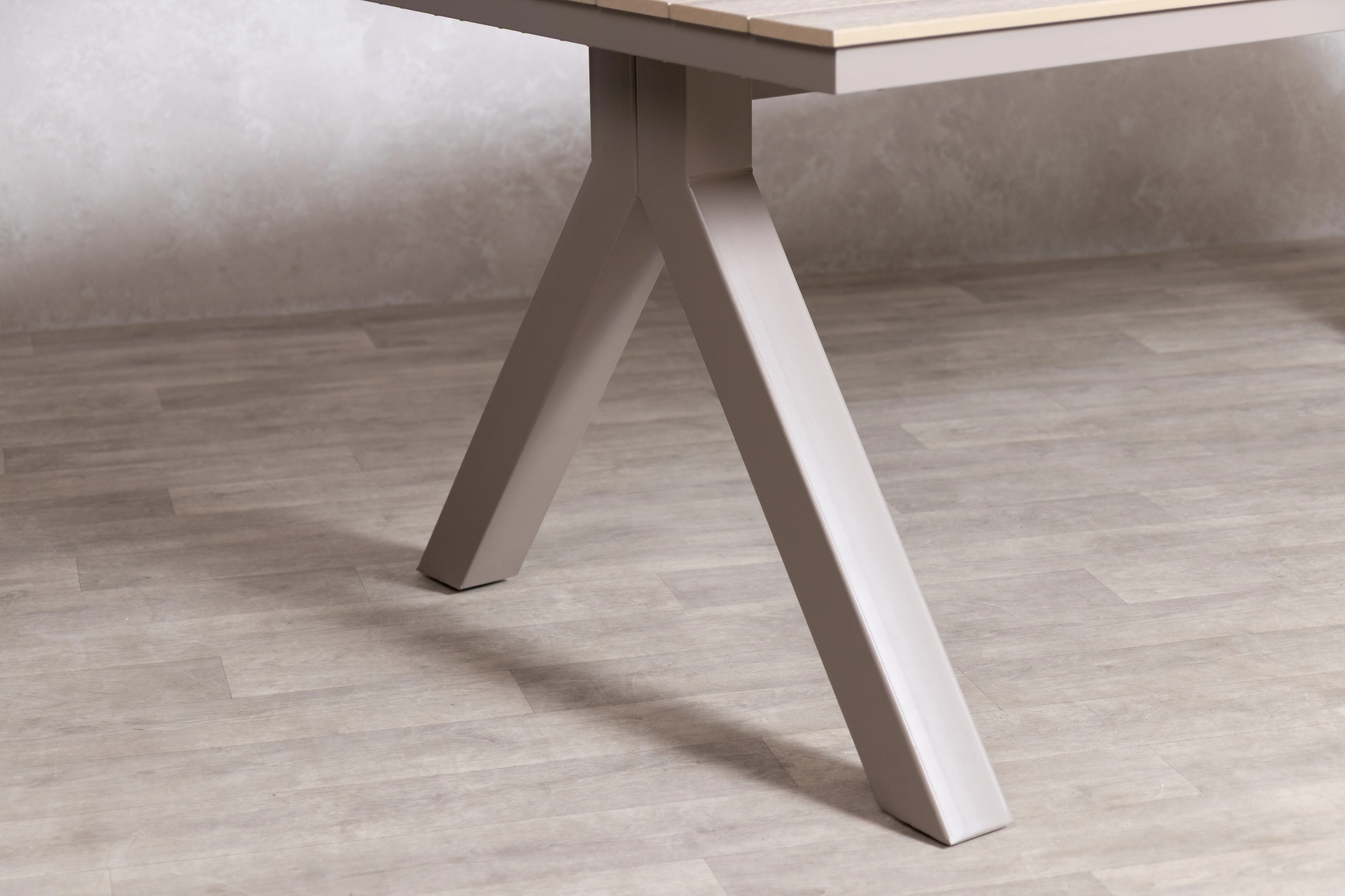 Naples Garden Table - Image 9