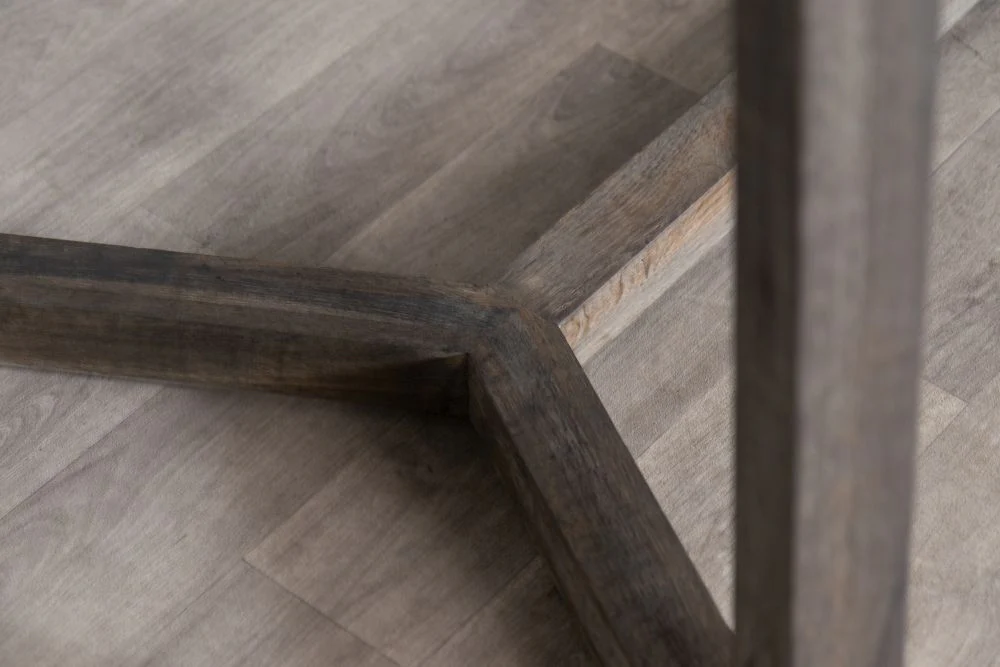 Contemporary Oak Dining Table - Image 9