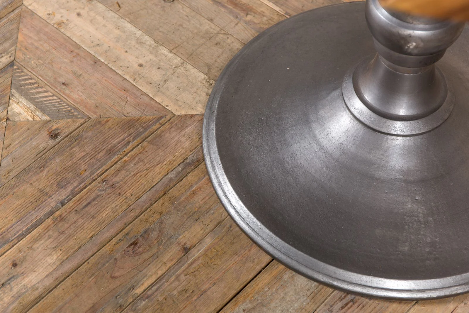 Cafe Table - Image 8