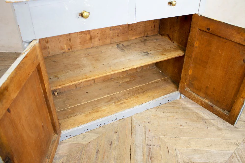 Victorian Pine Painted Kitchen Dresser - Image 5