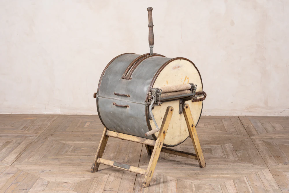 Vintage Washing Machine - Image 2