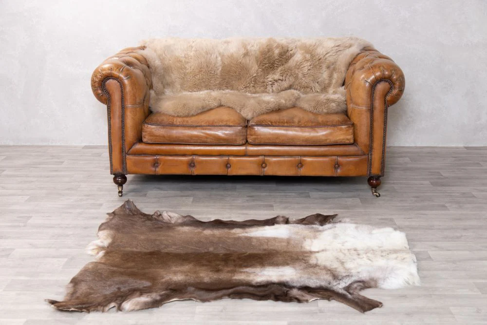 Reindeer Hide Rug - Image 3