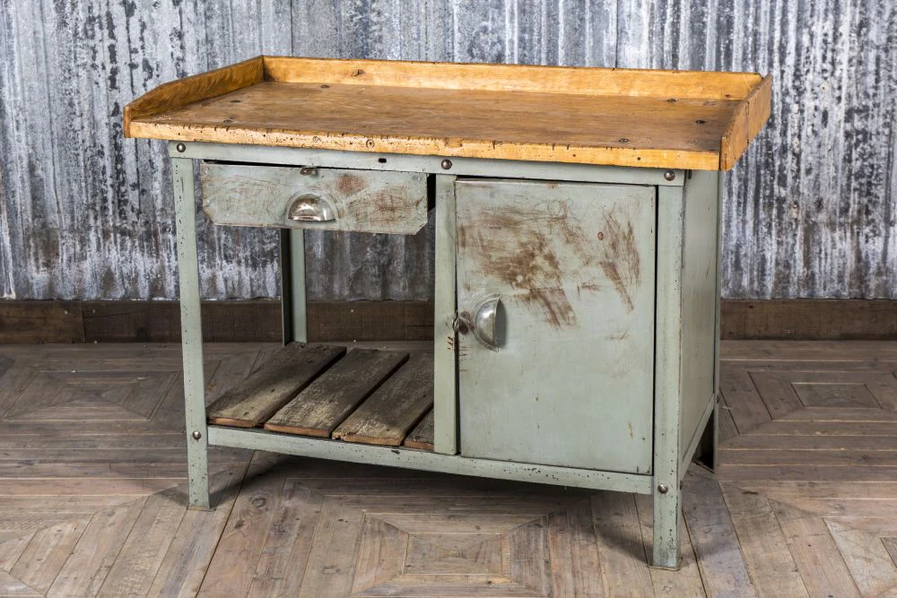 Restaurant Waiter Stations