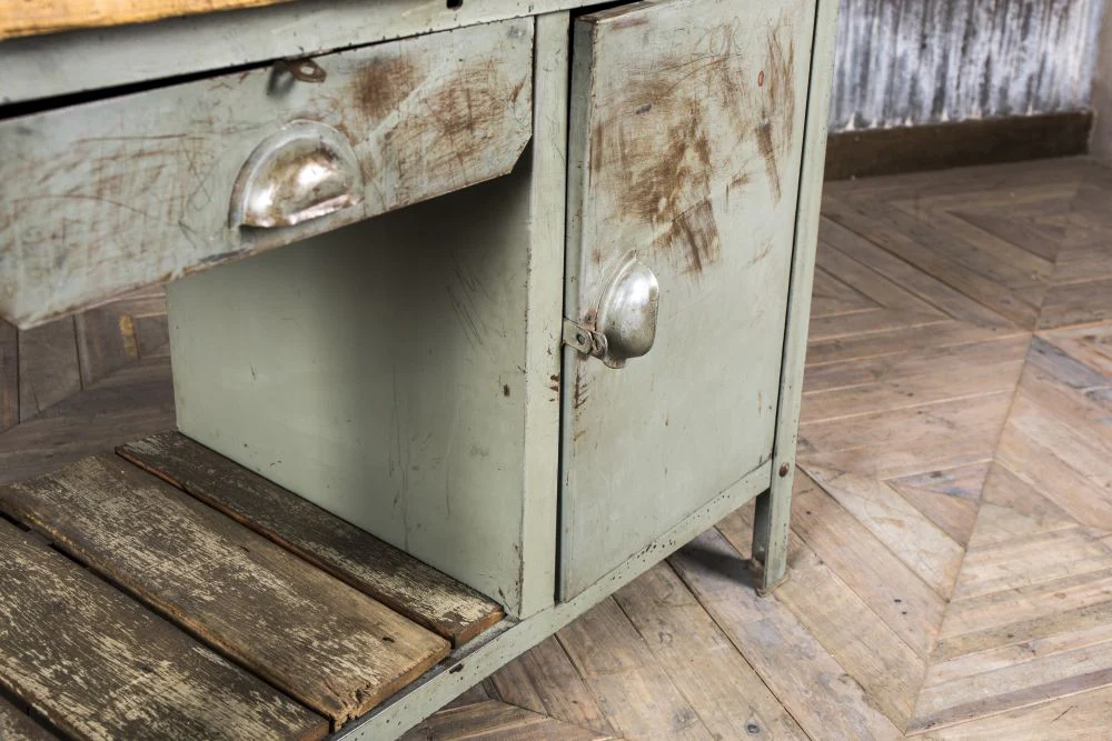 Restaurant Waiter Stations - Image 3
