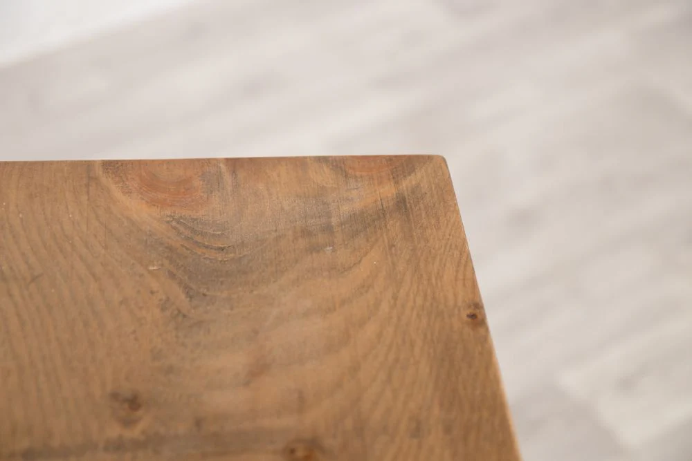Small Wooden Top Tapered Leg Base Dining Table - Image 5