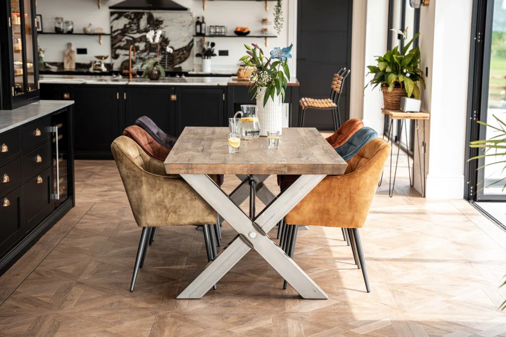 Stamford Dining Table - Image 9